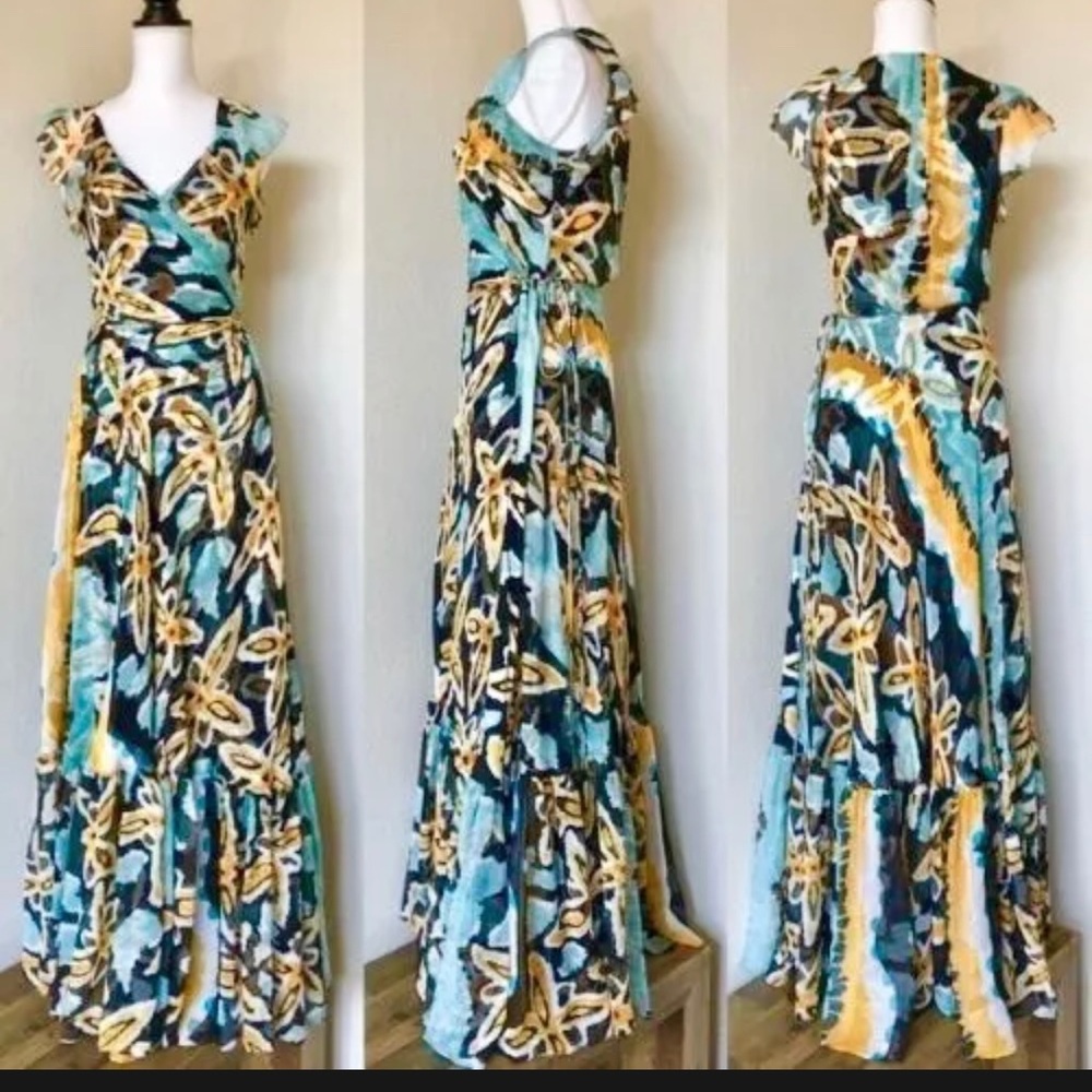 Gorgeous DVF wrap dress - pics don’t do this justice it is stunning—